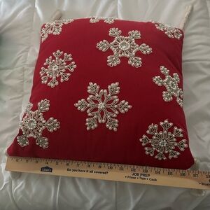 Elegant RED Snowflake Embroidered And Beaded Pillow
NWT❄️☃️